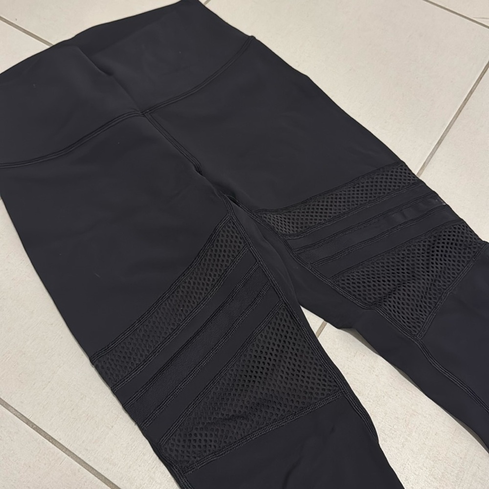 Lululemon mesh leggings